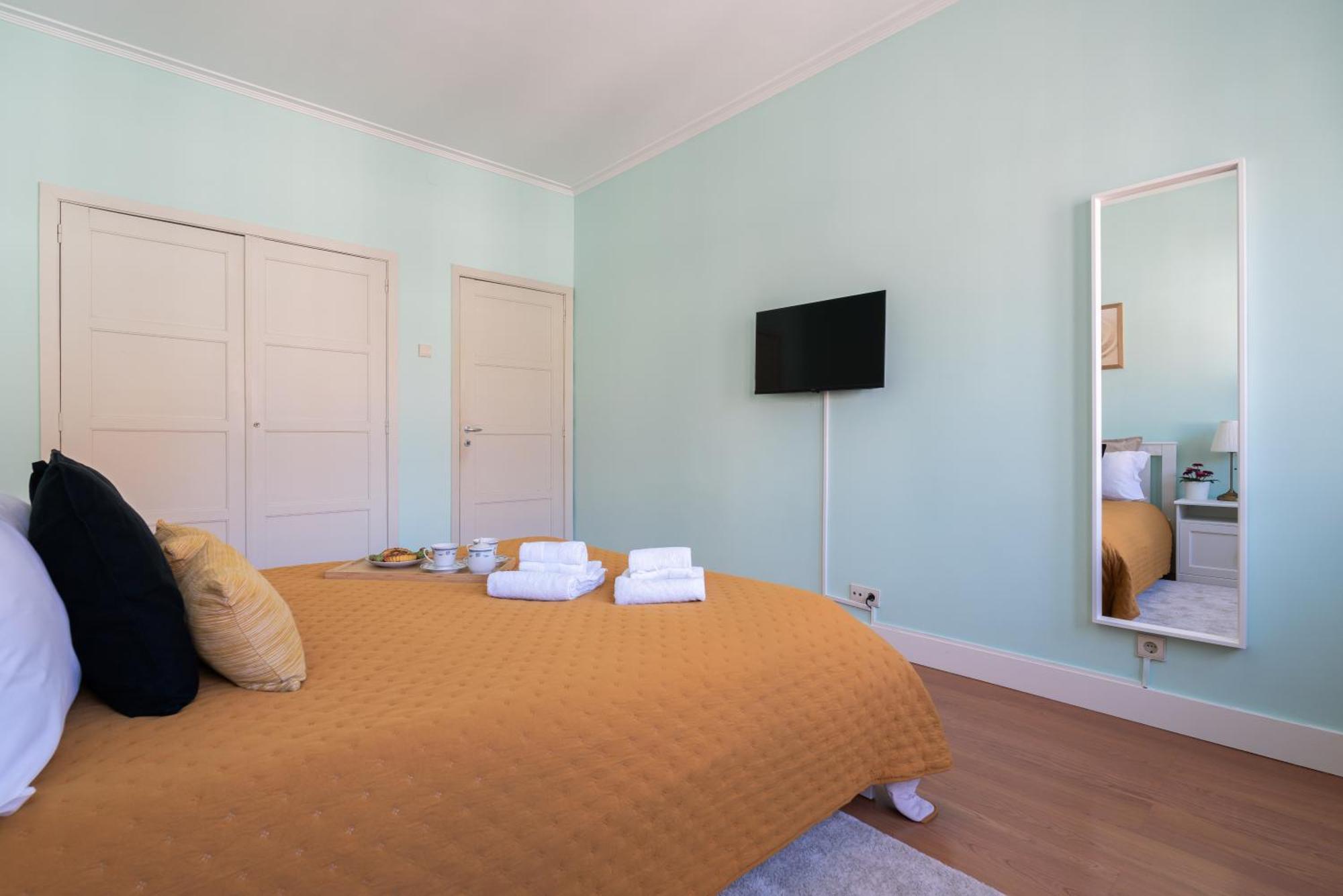 Appartement Host Wise - Colorful Bright Flat With Balcony à OOporto Chambre photo